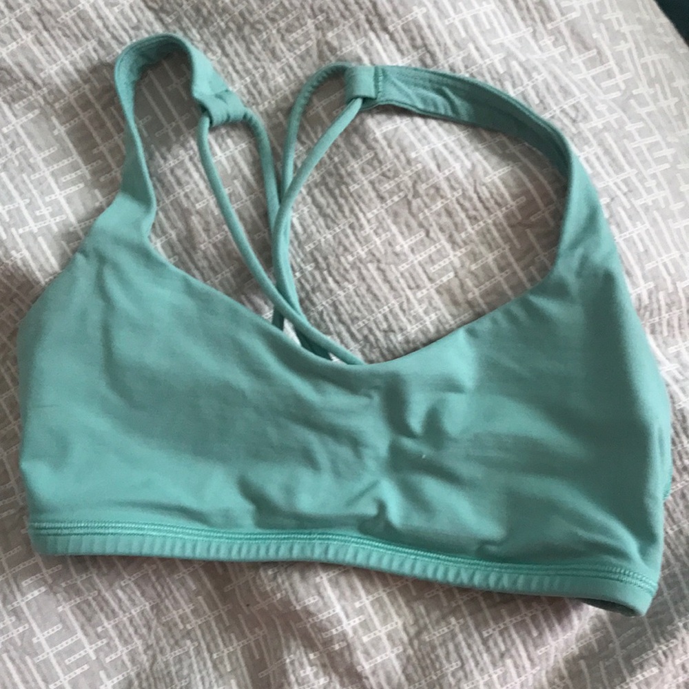 Lululemon sports bra